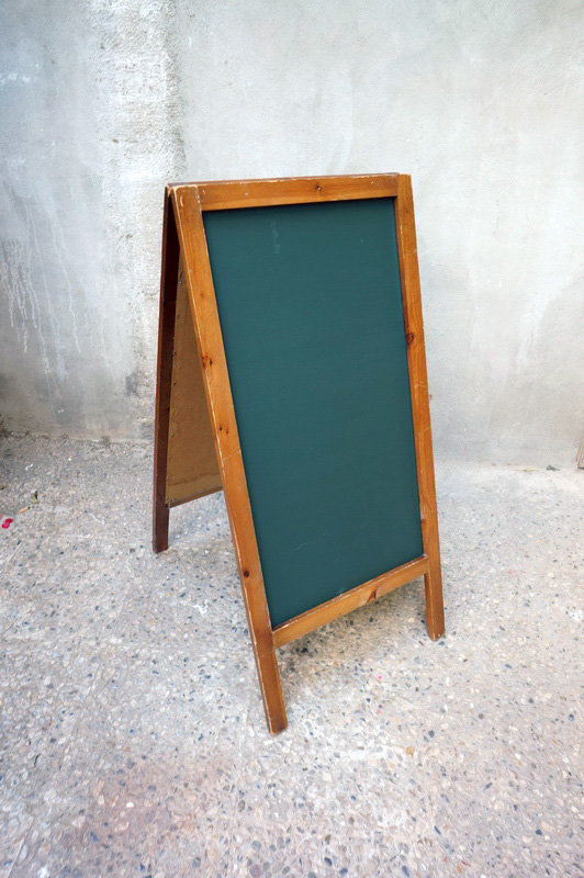 pizarra abatible 2lados verde negra madera 114x56x68 1u